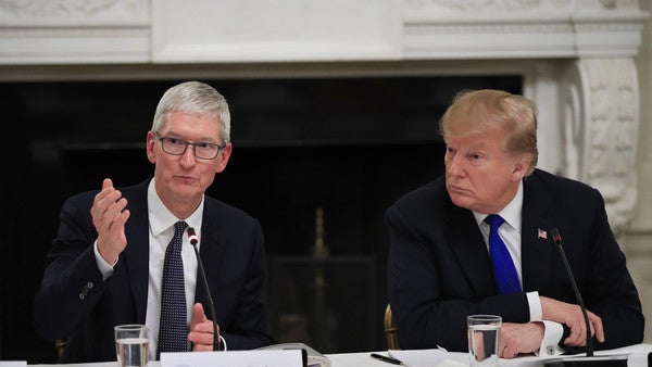 Trump erhöht Druck auf Apple im Streit um iPhone-Hintertüren