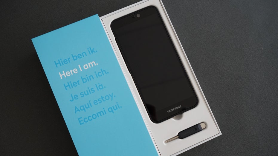 Die Verpackung desFairphone 3 könnt ihr nutzen, um euer altes Smartphone an den Hersteller zurückzusenden. Fairphone will damit den E-Waste-Anteil reduzieren. (Foto: t3n)