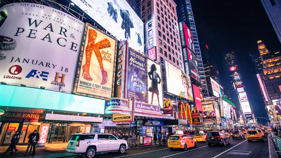 (Foto: Unsplash / Denys Nevozhai) Wie KI Werbung besser machen soll