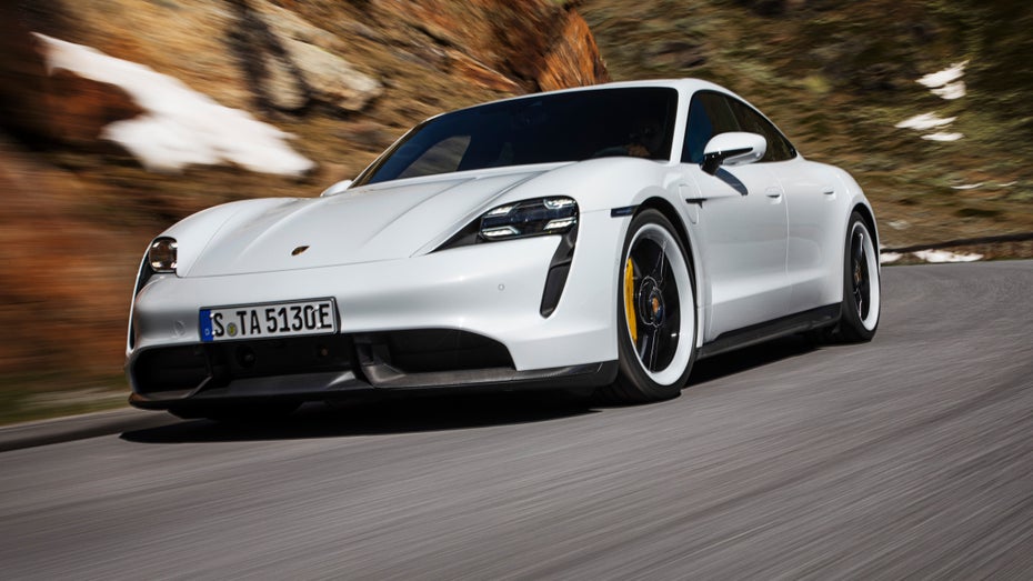 Porsche: Stromer Taycan stellt Klassiker 911 in den Schatten Porsche: Stromer Taycan stellt Klassiker 911 in den Schatten