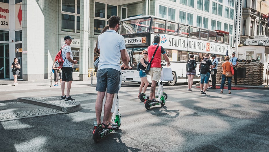 E-Scooter-Verleih: Darum geht der Trend zum wechselbaren Akku