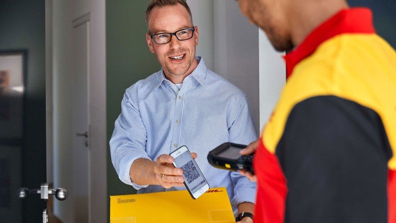 Rücksendungen werden immer einfacher: DHL führt mobile Retoure ein