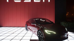 Altmaier unterstützt zügigen Bau der Tesla-Fabrik in Brandenburg