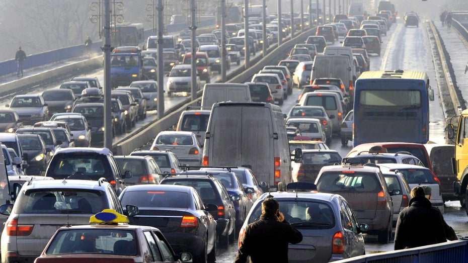 Auch das E-Auto kann im Stau stehen. (Foto: Shutterstock/Bibiphoto) Führt die Kein-Autokauf-Prämie ein!