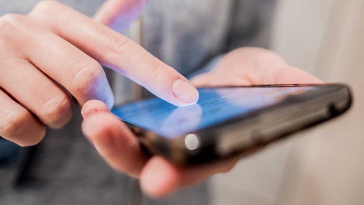 Smartphone-Hygiene: So reinigen Sie Ihr Handy richtig - Digital - SZ.de