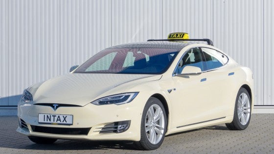 Elon Musk zuversichtlich: Autonome Tesla-Taxis könnten 2020 starten