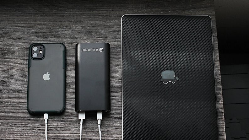 Powerbank mit Graphen-Technologie – eine Akku-Lösung ist unterwegs. (Bild: Real Graphene) Graphen-Akku fürs Smartphone: Hersteller verspricht Vollladen in nur 20 Minuten