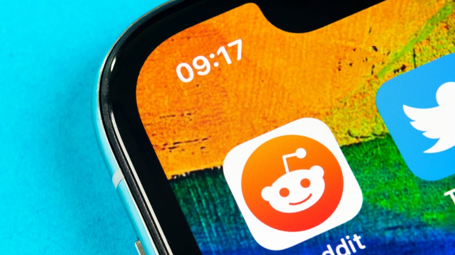 Das Logo der Reddit-App. (Bild: BigTunaOnline / Shutterstock) Doomscrolling für Fortgeschrittene: Warum dieser Subreddit so unfassbar beliebt ist