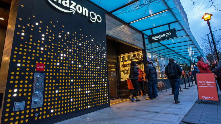 (Foto: Shutterstock) Konkurrenz für Walmart: Amazon eröffnet ersten großen kassenlosen Go-Supermarkt