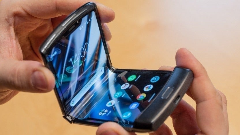 (Foto: Martin Wolf/Golem.de)) Motorola Razr: 27.000 Klappvorgänge, dann ist Schluss