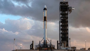 SpaceX will schon Ende 2021 die ersten Touristen ins All schießen