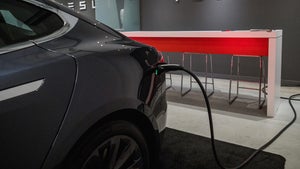Autopilot- und Supercharger-Test: Erstes Tesla Model Y in Europa gesichtet