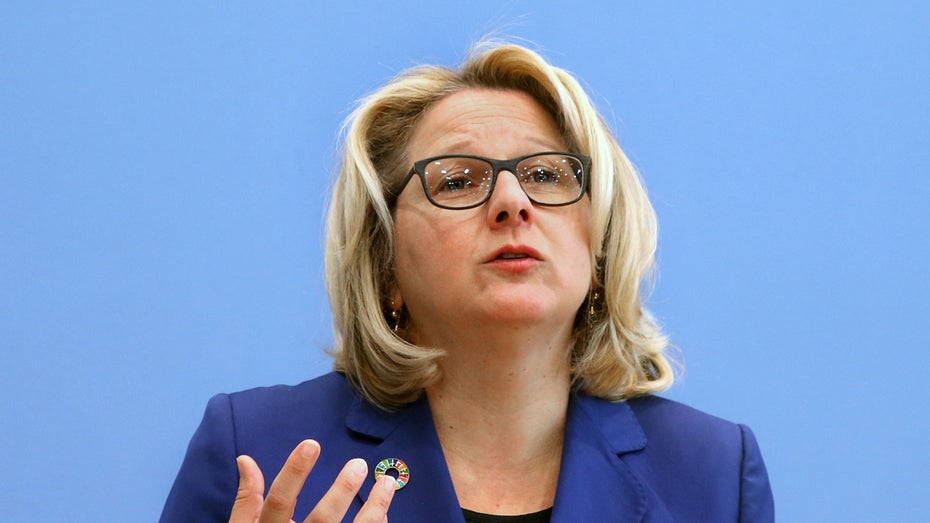 Umweltministerin Svenja Schulze, haben Sie ein Fairphone?