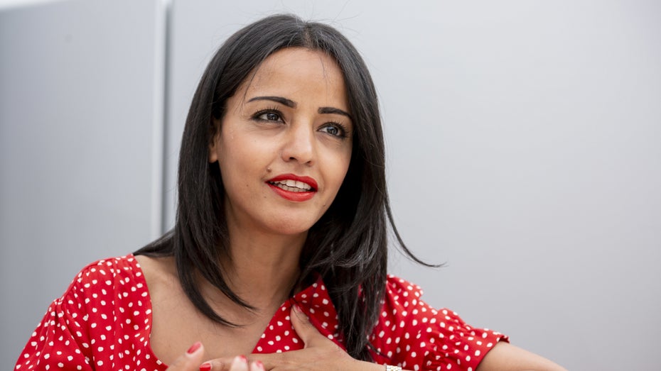 (Foto: dpa) Sawsan Chebli, wie hältst du den ganzen Hass aus?
