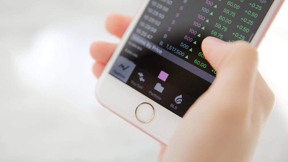 Stiftung Warentest: Smartphone-Broker machen Wertpapierhandel günstig Stiftung Warentest: Smartphone-Broker machen Wertpapierhandel günstig