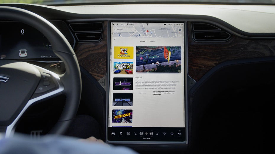 Tesla: Touchscreen-Bedienung kann den Führerschein kosten