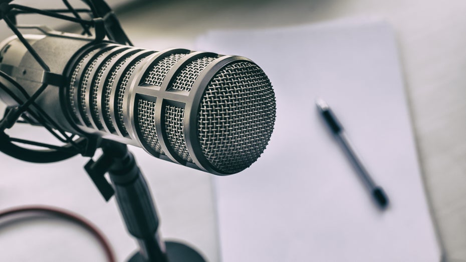 (Foto: Shutterstock) Podcaster als Influencer: Wie funktioniert Podcast-Werbung?