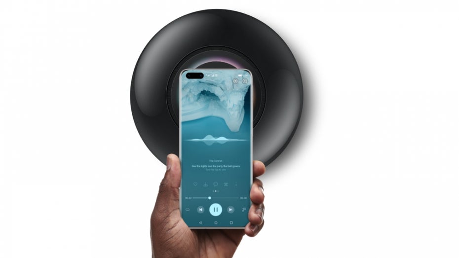 EMUI 10.1 bringt Huawei Share One Tap. (Der abgebildete Speaker ist kein Homepod, sonder Huaweis Sound X.) (Bild: Huawei)