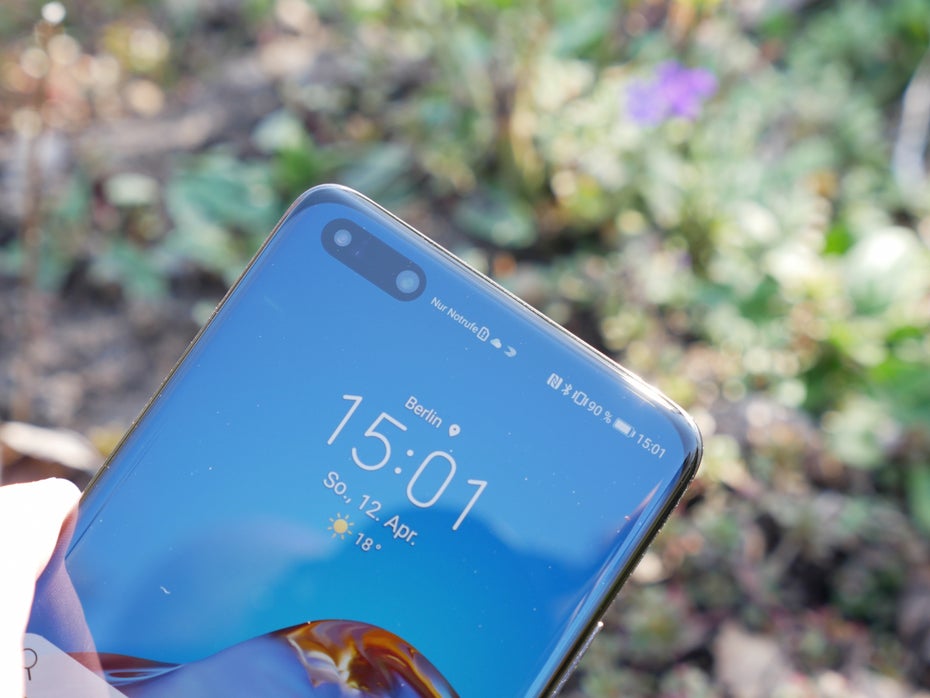 Das Huawei P40 Pro hat auf der Front eine „Kamera-Pille“.