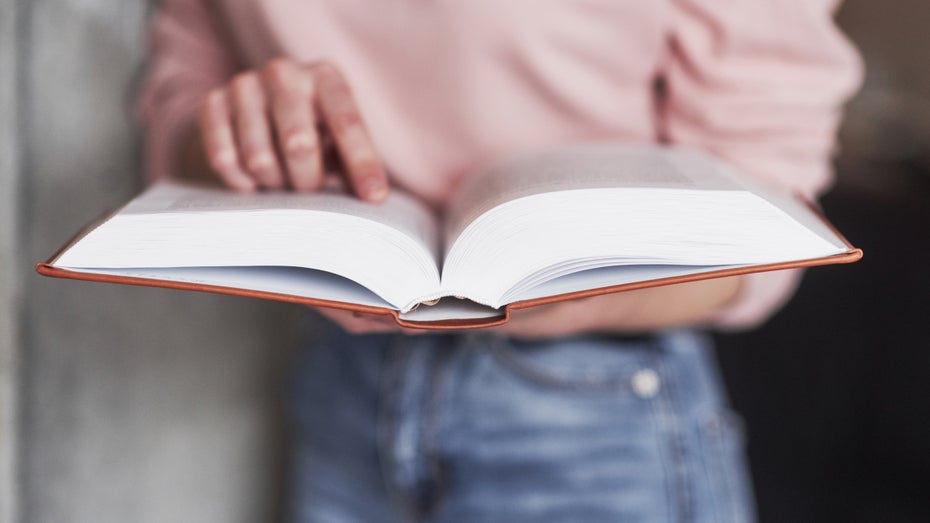 Karriere-Ratgeber: 7 Bücher, die deine berufliche Entwicklung fördern Karriere-Ratgeber: 7 Bücher, die deine berufliche Entwicklung fördern