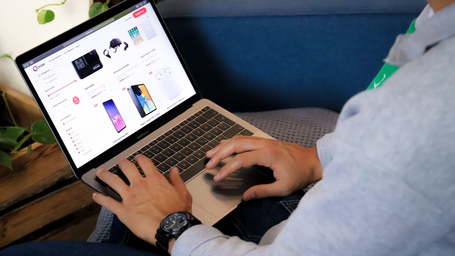 Online Technik mieten fürs Corona-Homeoffice: 12 Portale im Vergleich Online Technik mieten fürs Corona-Homeoffice: 12 Portale im Vergleich
