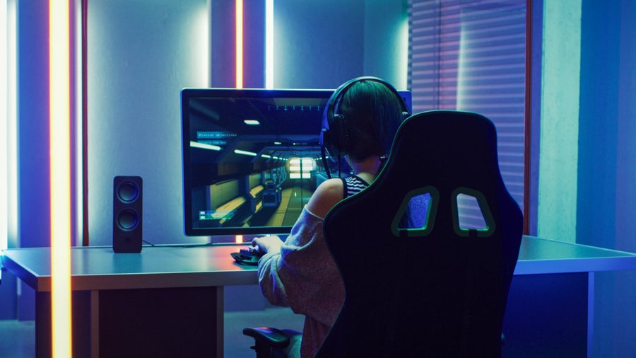 Nach Mercedes-Hack: Junge Twitch-Streamerin rückt unfreiwillig in den Fokus