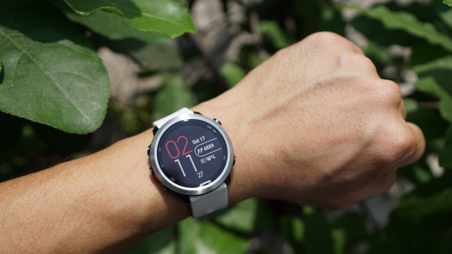 Schwere Zeiten für Eigner einer Garmin-Uhr. (Foto: Quangmoo/Shutterstock) 5 Dinge, die du diese Woche wissen musst – Garmin: Krisenkommunikation vergeigt