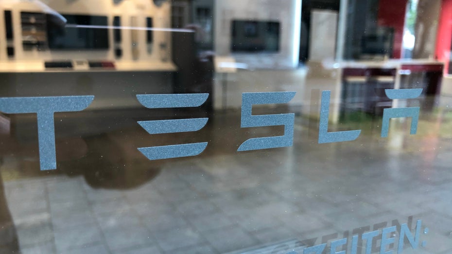 Tesla kündigt Aktiensplit an – Kurs geht nach oben