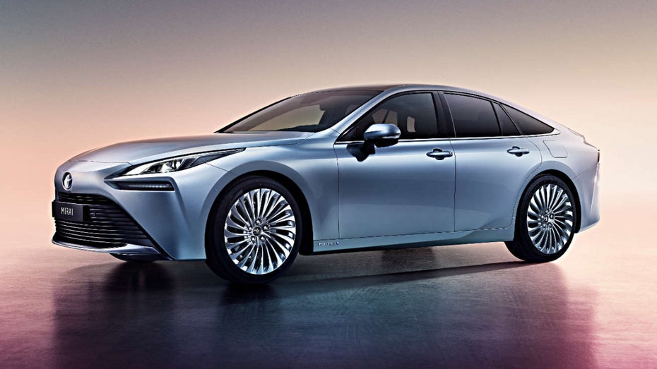 Schick, aber nahezu unverkäuflich – der Toyota Mirai. (Foto: Toyota) Toyota gesteht ein: Wasserstofflimousine Mirai ist ein Flop