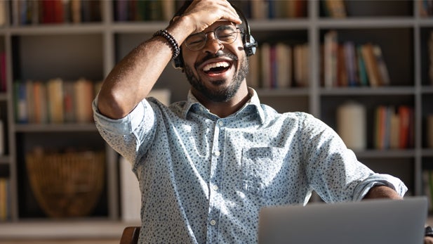 Peinliche Videocalls: Von Unterhosen und Blunts. (Foto: Shutterstock) Online-Meetings from Hell: 5 richtig peinliche Videokonferenzen