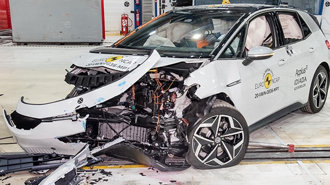 VW ID 3 im Crashtest: 5 Sterne für Model-3-Herausforderer