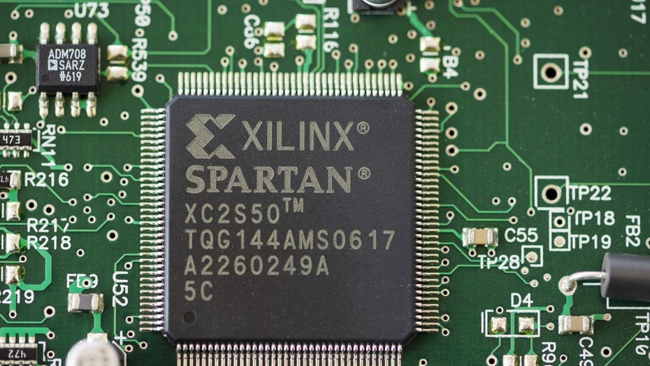 Kampfansage an Intel: AMD soll sich Xilinx für 30 Milliarden einverleiben wollen Kampfansage an Intel: AMD soll sich Xilinx für 30 Milliarden einverleiben wollen