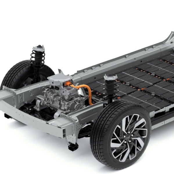Mythen der Elektromobilität: Batterien von E-Autos sind Elektroschrott
