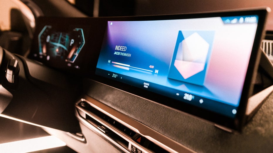iDrive: Damit will BMW dem MBUX von Mercedes Paroli bieten