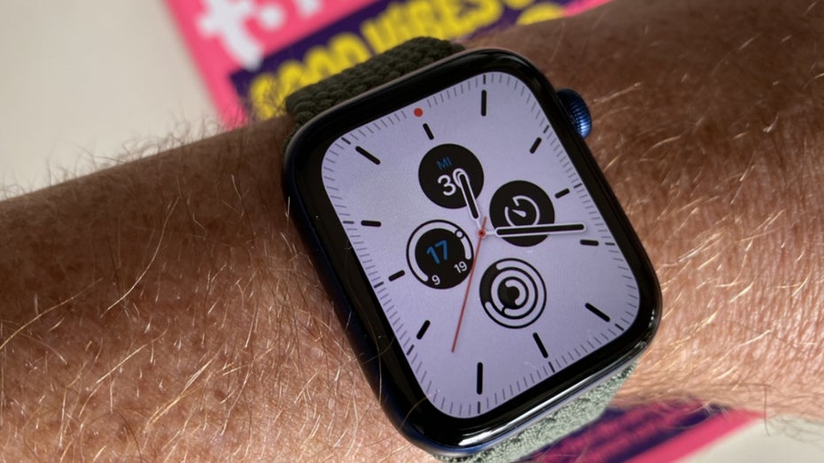 iPhone entriegeln trotz Maske: iOS 14.5 ermöglicht das Entsperren per Apple Watch