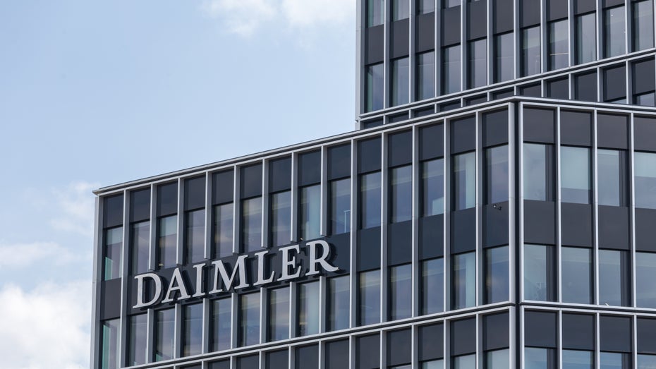 Autobauer Daimler wechselt Firmennamen