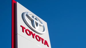 Toyota kürzt Produktion auch im November wegen Chipmangels