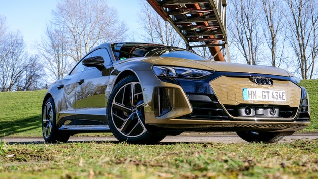Audi e-tron GT: Neckarsulmer Express(ionismus) -, News, Unterwegs auf der  Autobahn - Reisen, Rasten, Tanken, Shoppen, Erholen