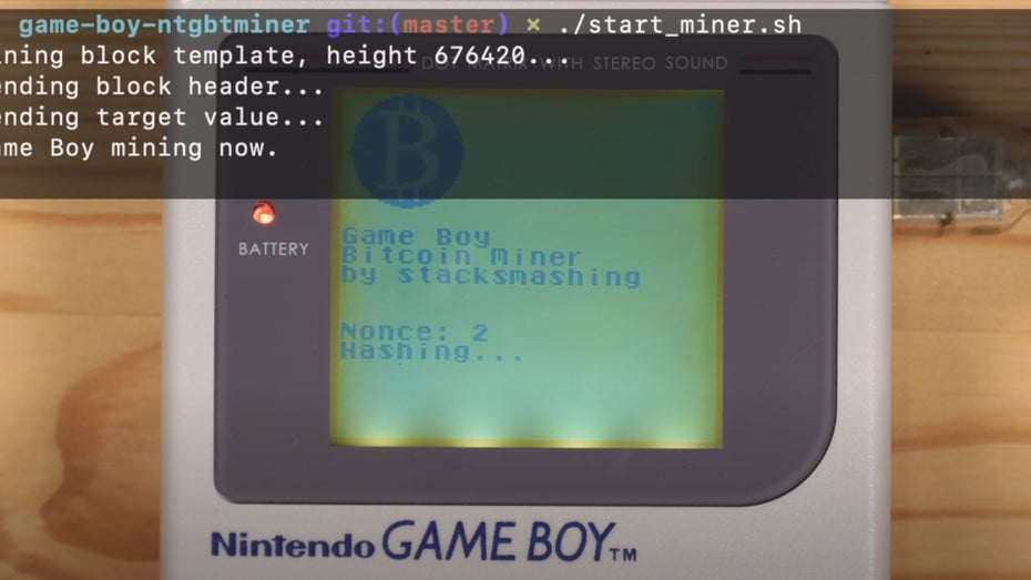 1 Bitcoin in „ein paar Billiarden Jahren“ – Youtuber bringt Gameboy zum Schürfen