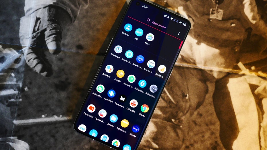 Leistungsbetrug oder Akku-Optimierung? Oneplus 9 Pro drosselt hunderte Apps Leistungsbetrug oder Akku-Optimierung? Oneplus 9 Pro drosselt hunderte Apps