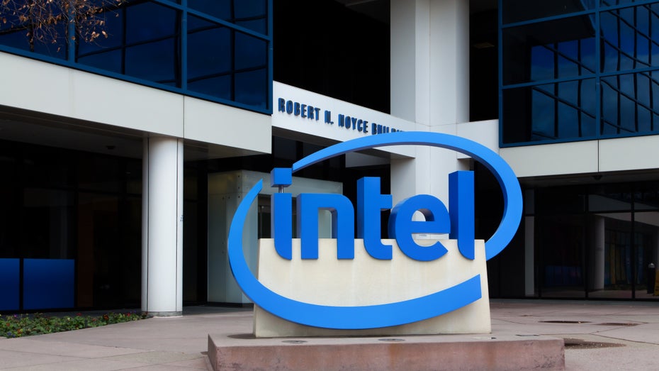 Intel gewinnt Amazon und Qualcomm als Kunden für Auftragsfertigung
