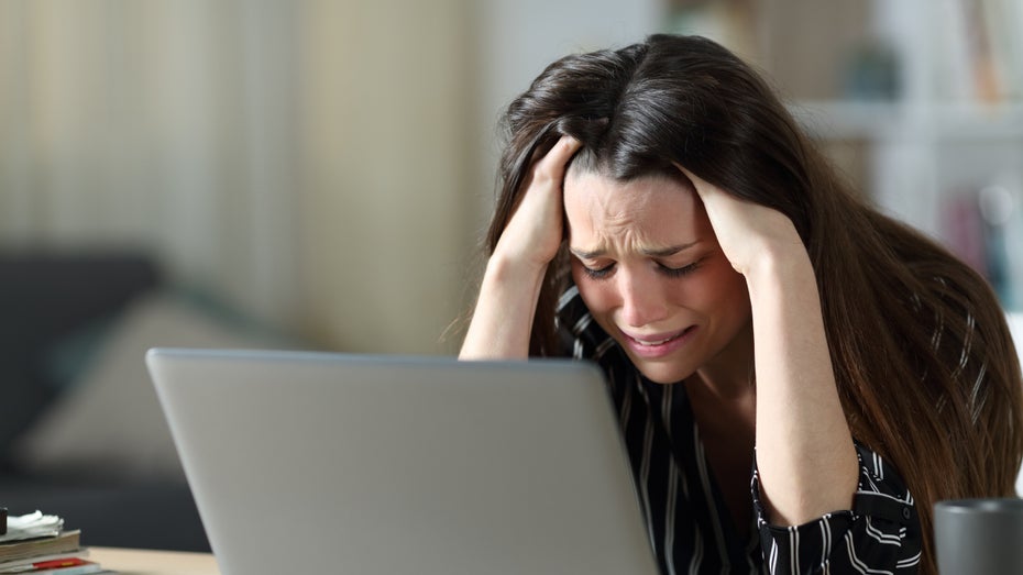 Ein erfolgreicher Malware-Angriff im Homeoffice sorgt für ganz miese Laune. (Foto: Pheelings Media / Shutterstock) Einfallstor Homeoffice: Studie zeigt massiv steigende Sicherheitsprobleme in Unternehmen