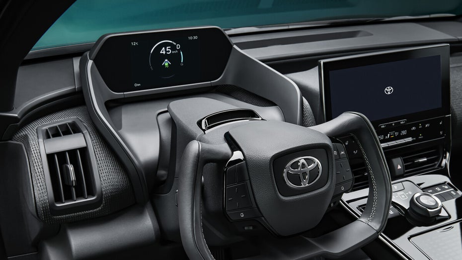 Im Innenraum kombiniert Toyota Altbewährtes mit Innovativem. (Foto: Toyota)