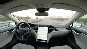 Überwachung: Verbraucherschützer kritisieren Teslas Innenraumkameras