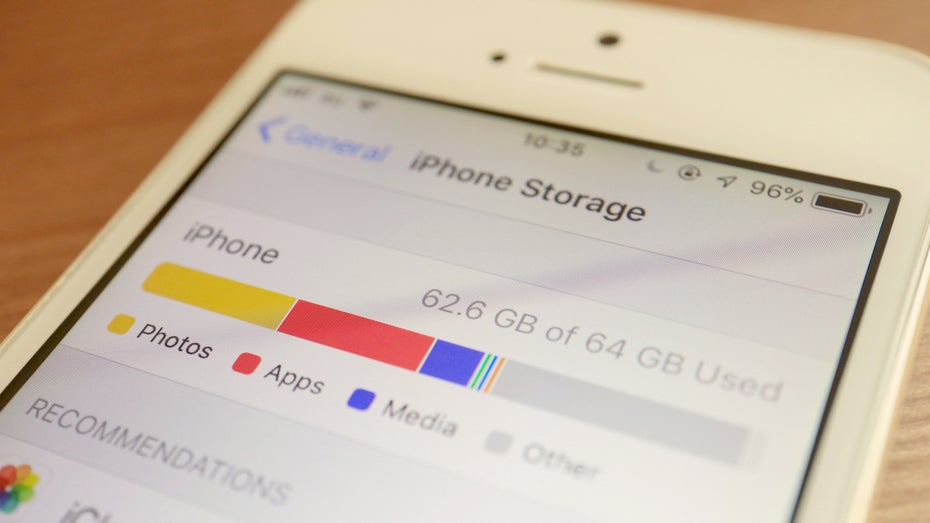 Nehmen ganz schön viel Platz auf dem iPhone in Anspruch: „Sonstige” (Foto: Chris Velazco/Engadget) „Sonstige” auf dem iPhone: Warum sie so viel Platz einnehmen und wie du sie löschst