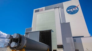 Bezos gegen Musk: US-Behörde friert Nasa-Vertrag mit SpaceX ein