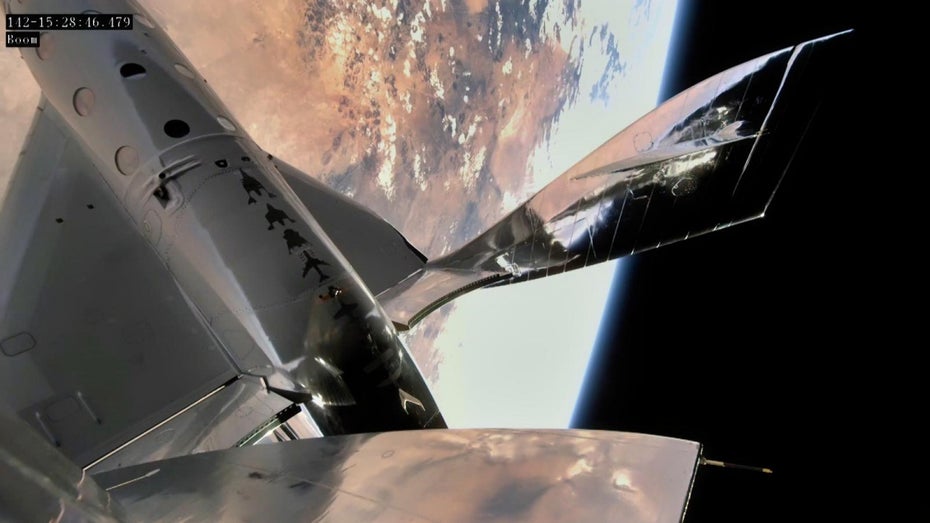 VSS Unity: Privates Raumflugzeug von Richard Bransons Virgin Galactic kratzt am Weltall VSS Unity: Privates Raumflugzeug von Richard Bransons Virgin Galactic kratzt am Weltall