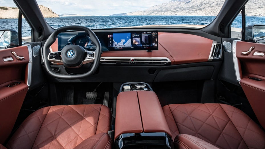Im Inneren des Premium-SUV herrsscht Luxus. (Foto: BMW)