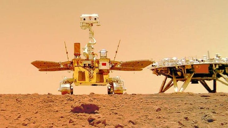 China-Rover Zhurong schickt einzigartiges Selfie vom Mars