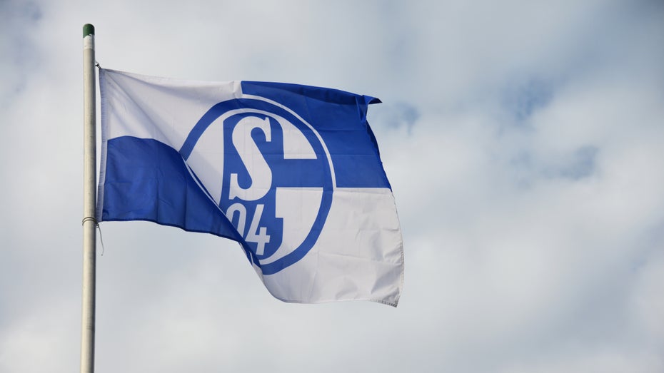 Für 26,5 Millionen Euro: Schalke 04 verkauft League-of-Legends-Startplatz Für 26,5 Millionen Euro: Schalke 04 verkauft League-of-Legends-Startplatz